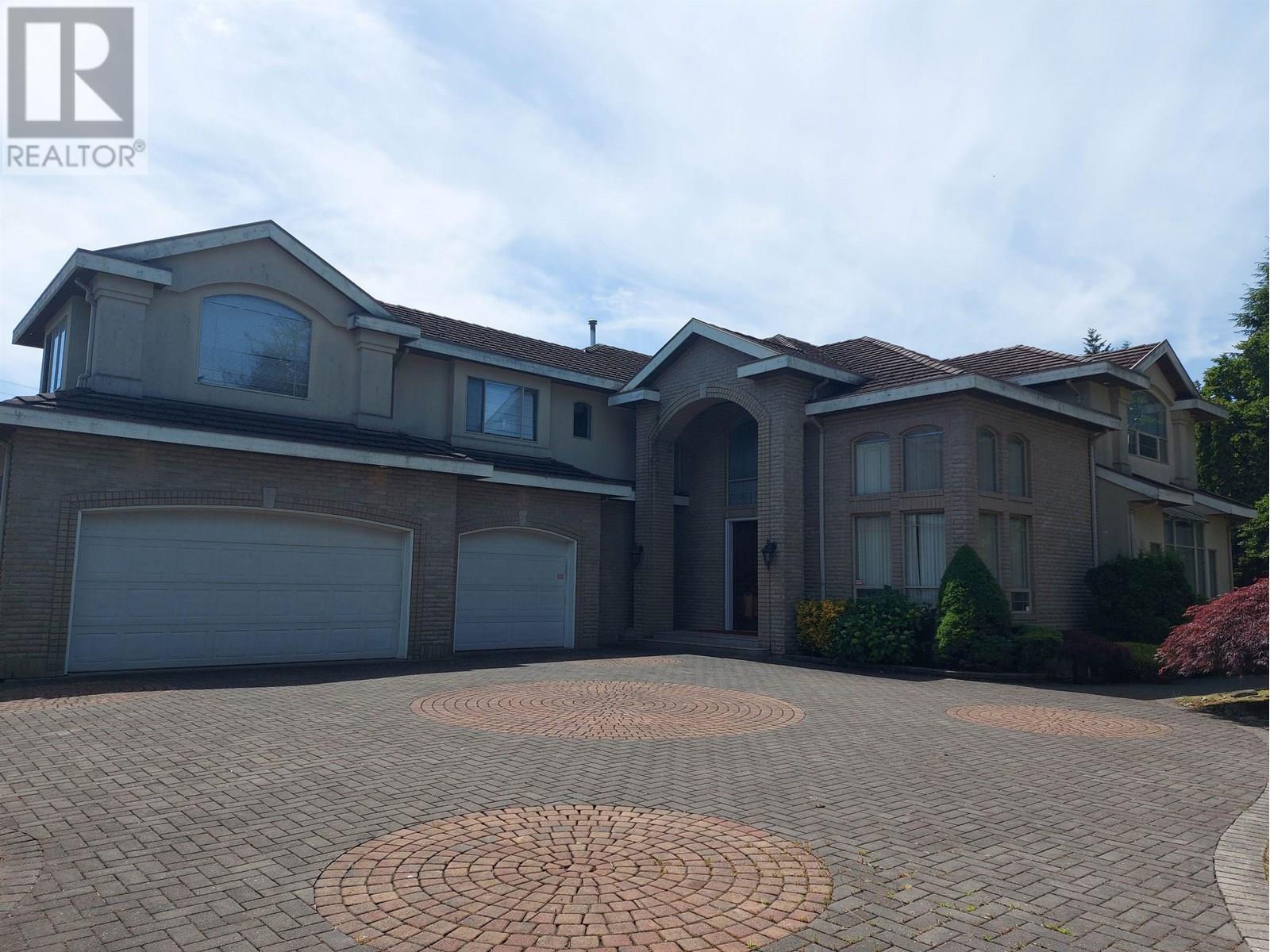 8038 CLOVERLAKE COURT, Burnaby, British Columbia