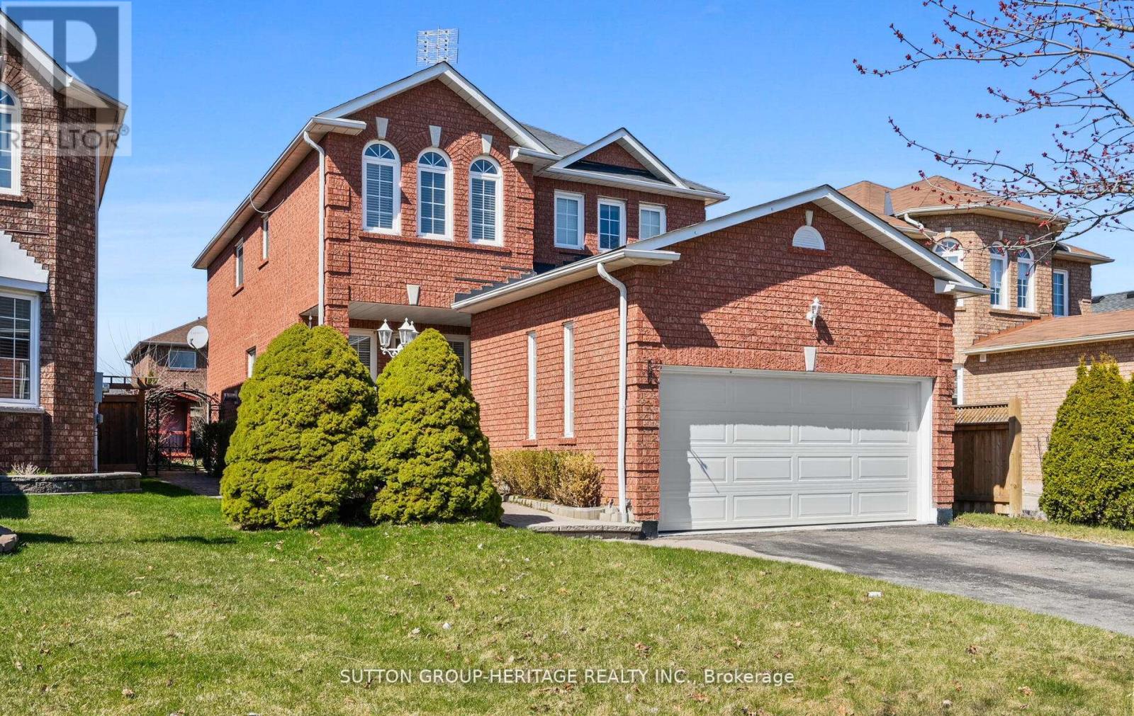 101 PARNELL CRESCENT, Whitby, Ontario