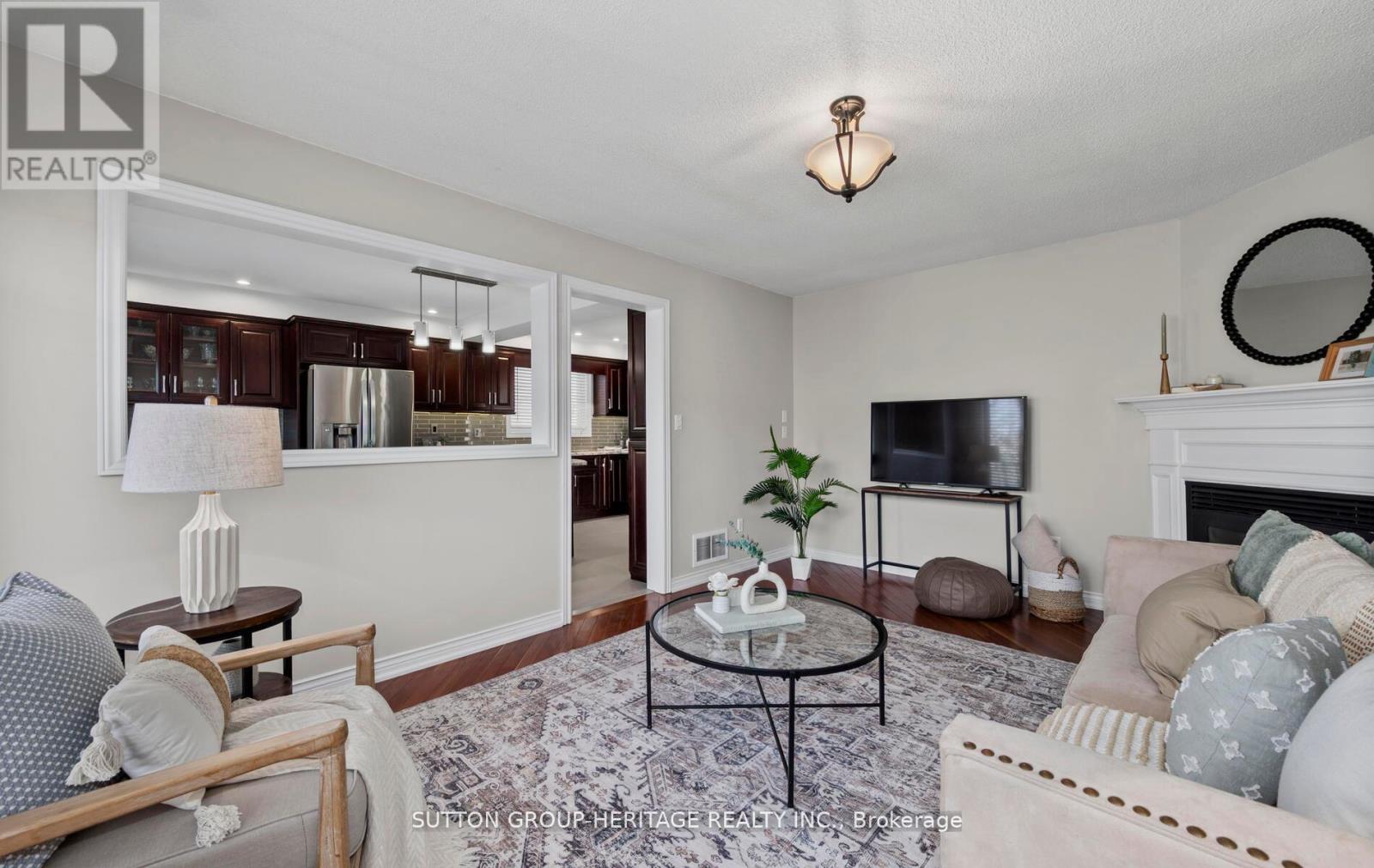 101 Parnell Crescent, Whitby, Ontario  L1R 1X1 - Photo 11 - E12213872