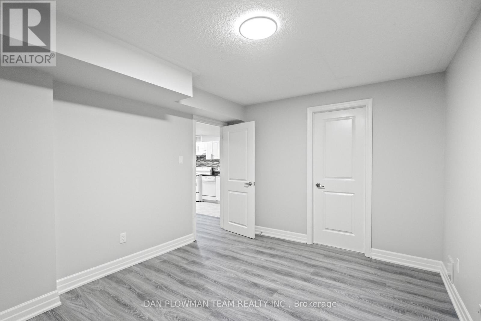 527 Halo Street, Oshawa, Ontario  L1L 0H9 - Photo 37 - E12213905