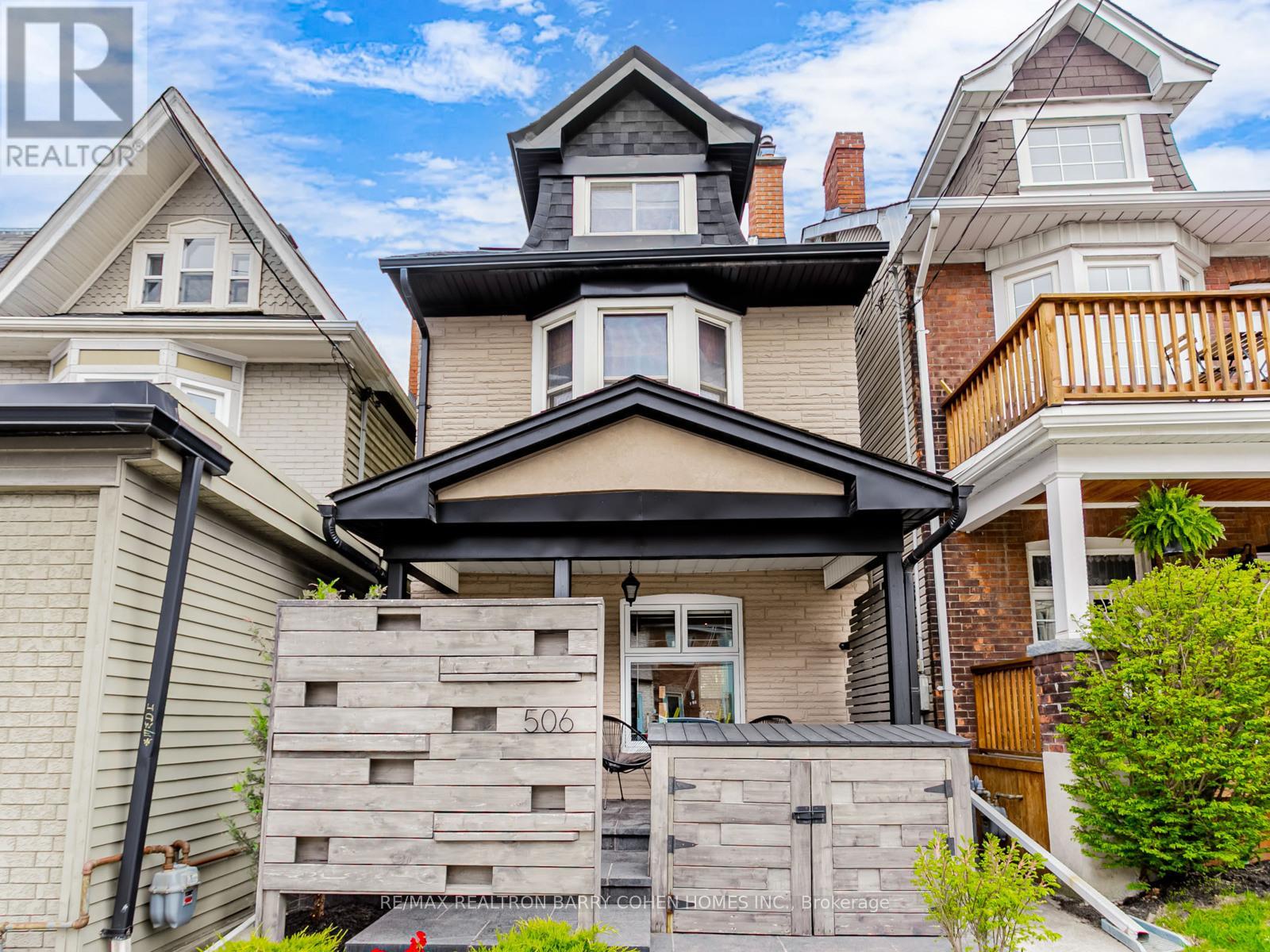 506 PAPE AVENUE, Toronto, Ontario