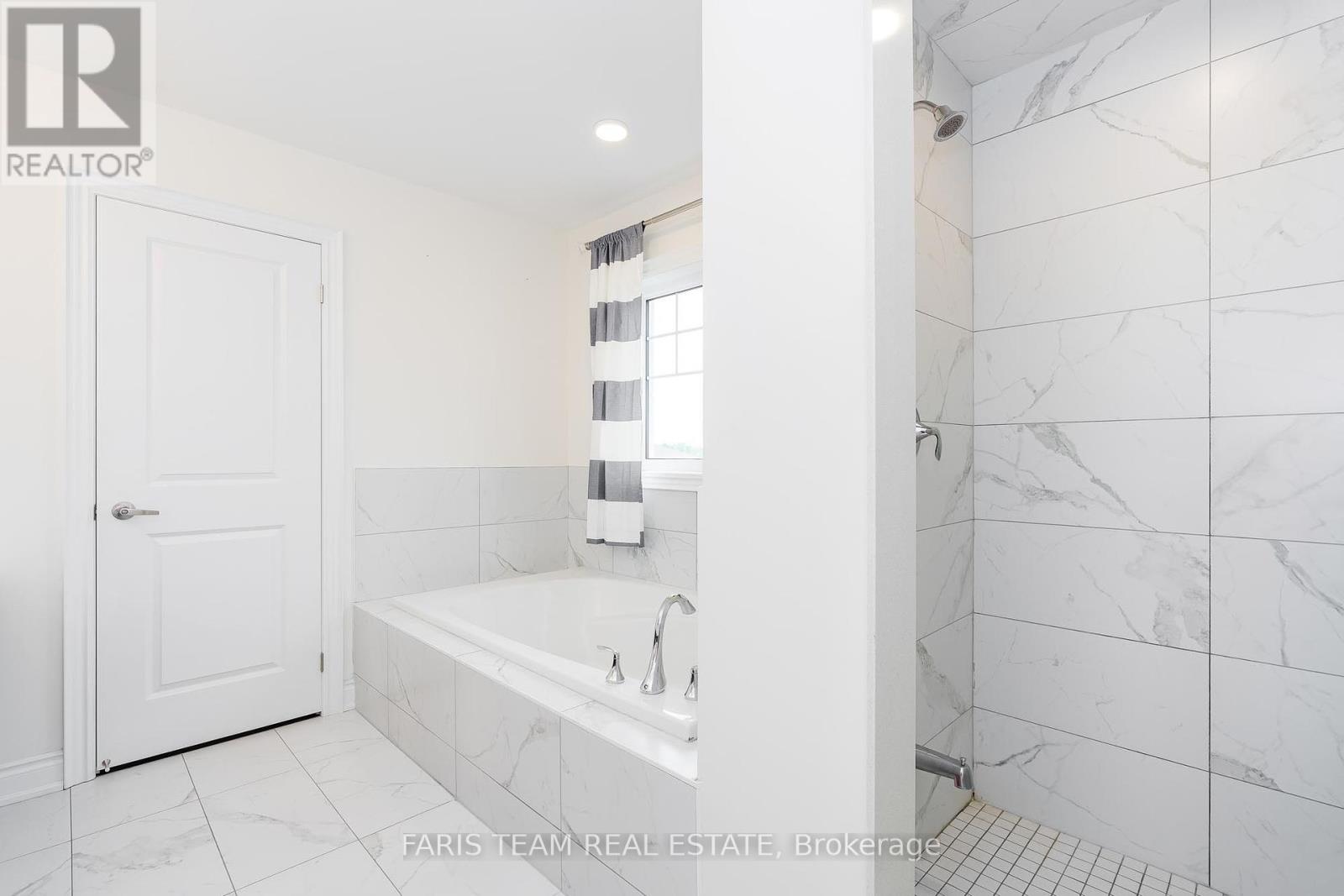 2201 Lozenby Street, Innisfil, Ontario  L9S 0M9 - Photo 20 - N12213938
