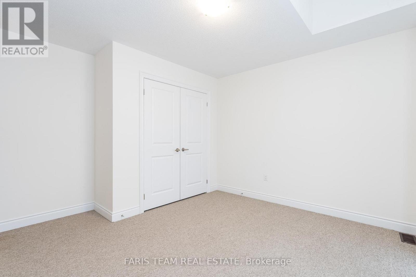 2201 Lozenby Street, Innisfil, Ontario  L9S 0M9 - Photo 25 - N12213938