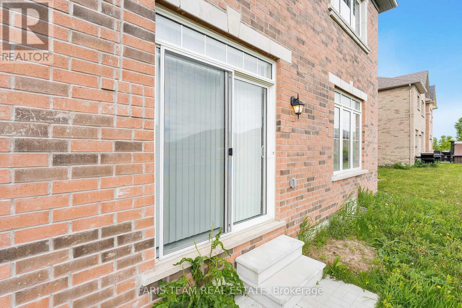 2201 Lozenby Street, Innisfil, Ontario  L9S 0M9 - Photo 30 - N12213938