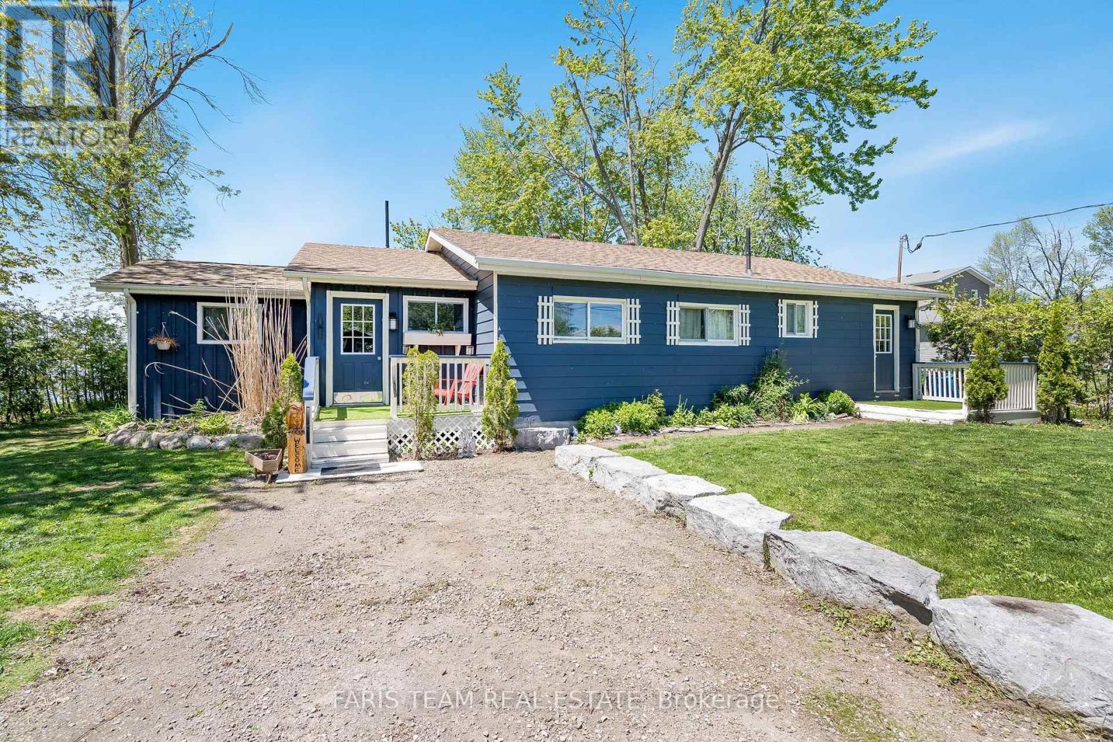 6238 Bluebird Street, Ramara, Ontario  L3V 0K6 - Photo 3 - S12213937