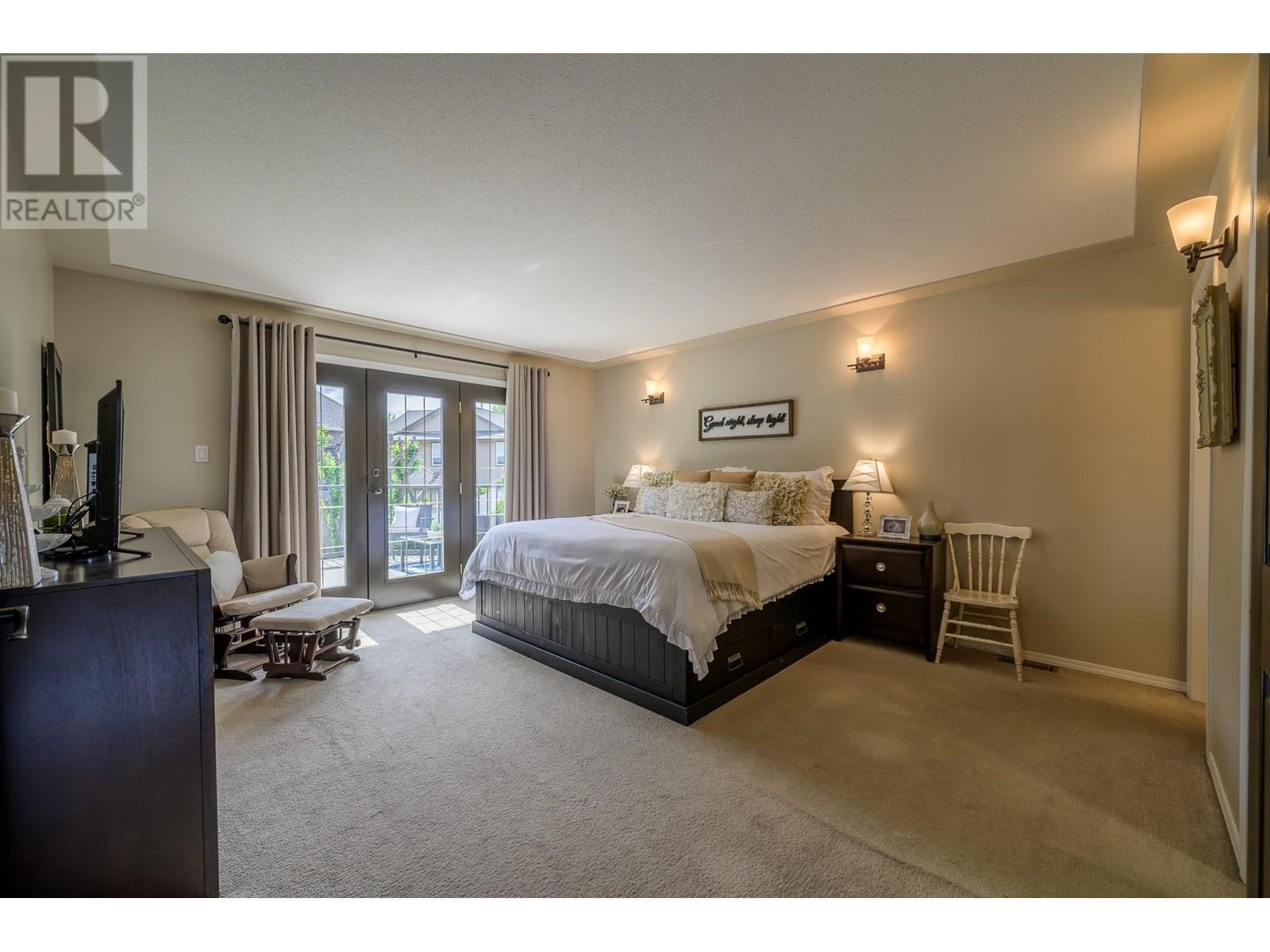 682 Sandstone Place, Kamloops, British Columbia  V2B 8M4 - Photo 11 - 10351852