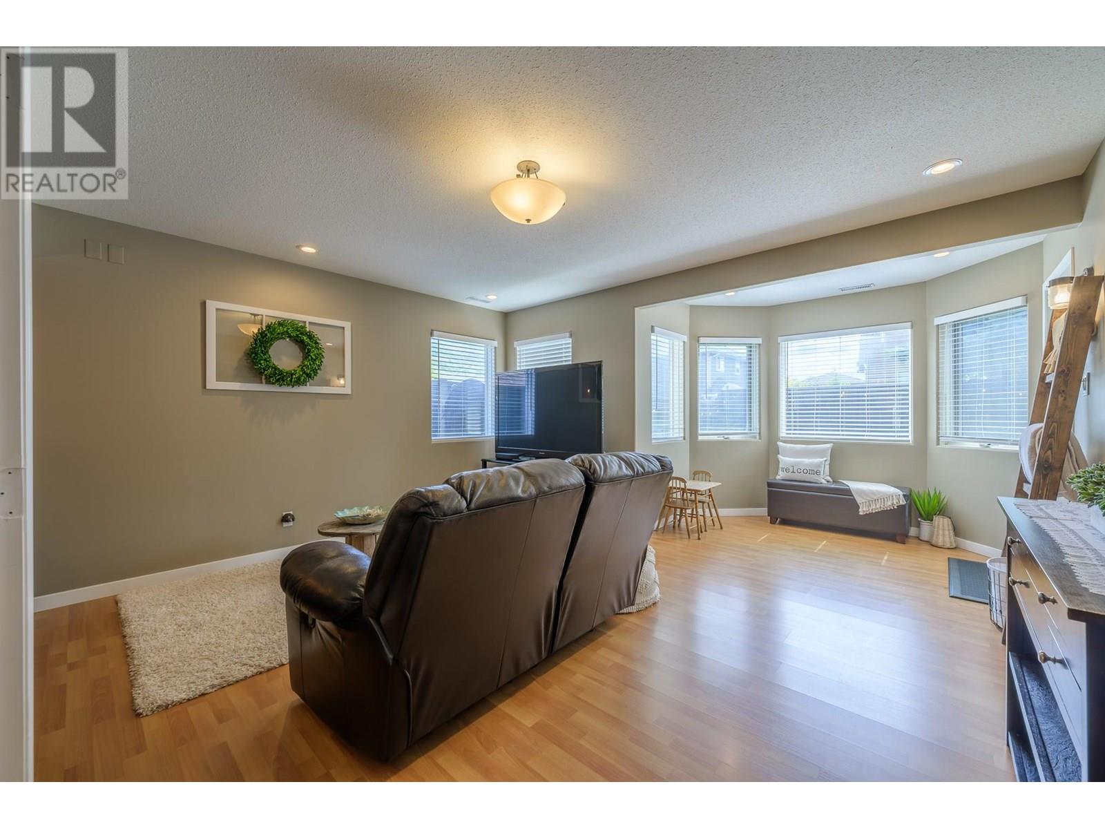 682 Sandstone Place, Kamloops, British Columbia  V2B 8M4 - Photo 23 - 10351852