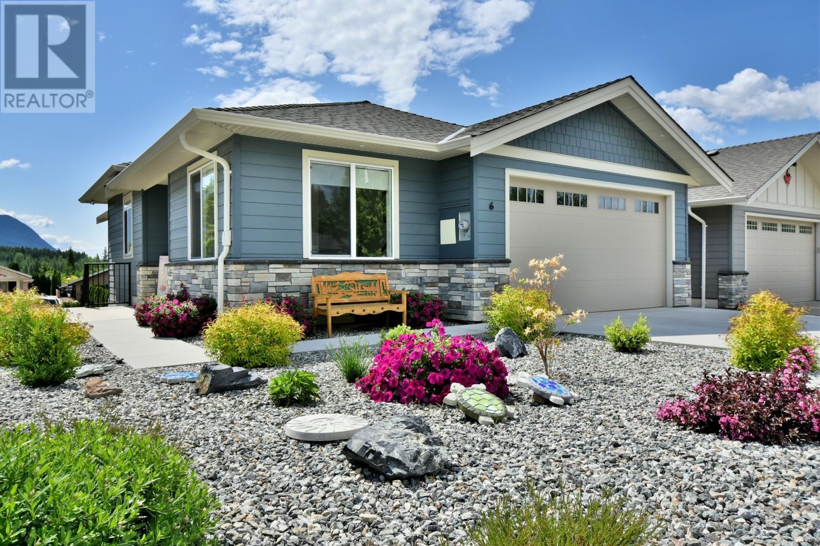 2715 Golf Course Drive Unit# 6, Blind Bay, British Columbia