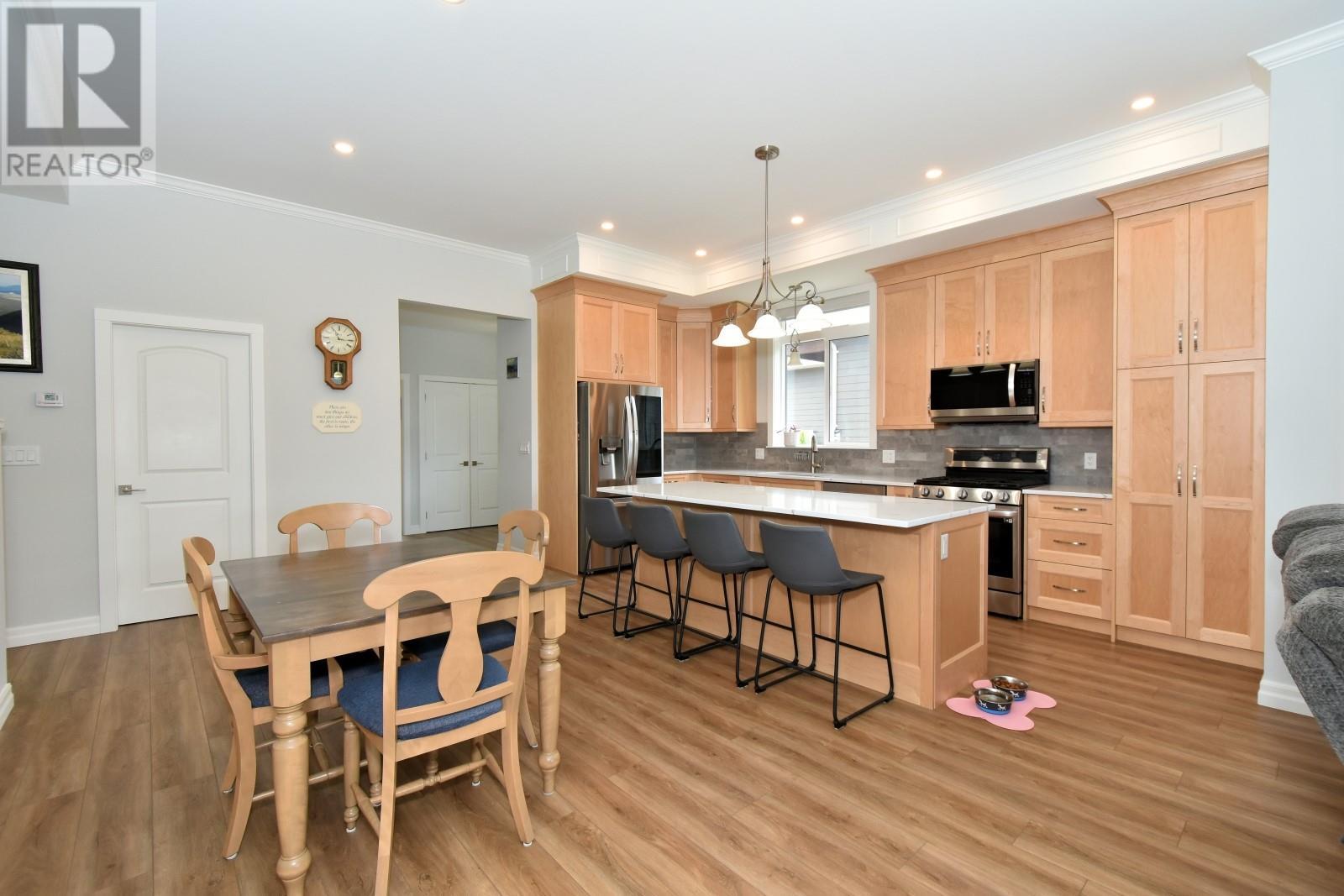 2715 Golf Course Drive Unit# 6, Blind Bay, British Columbia  V0E 1H1 - Photo 11 - 10351612