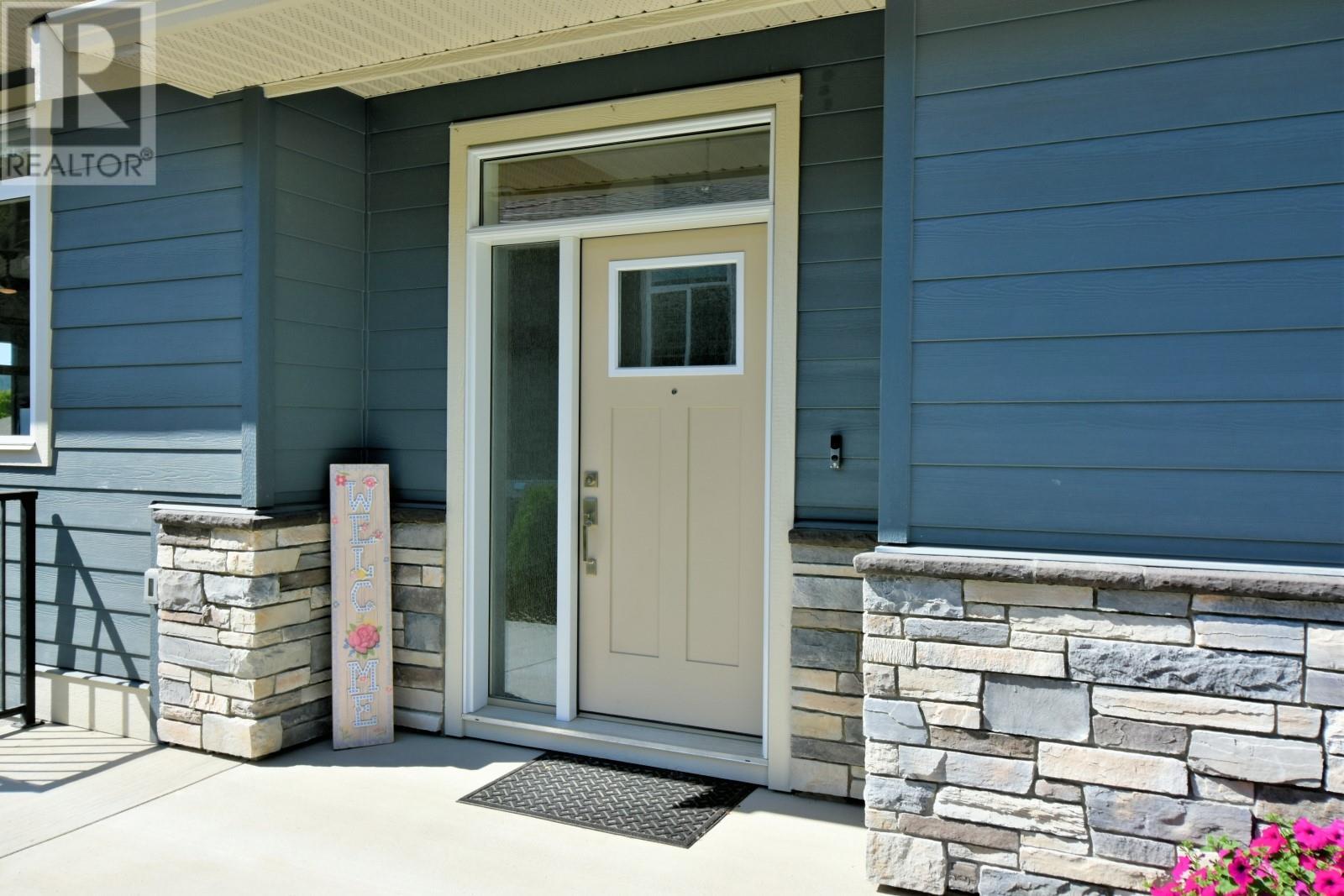 2715 Golf Course Drive Unit# 6, Blind Bay, British Columbia  V0E 1H1 - Photo 3 - 10351612
