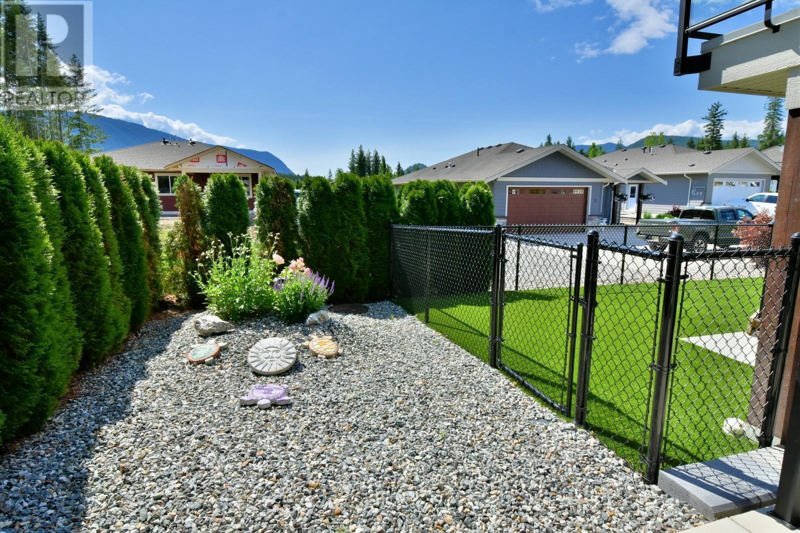 2715 Golf Course Drive Unit# 6, Blind Bay, British Columbia  V0E 1H1 - Photo 49 - 10351612