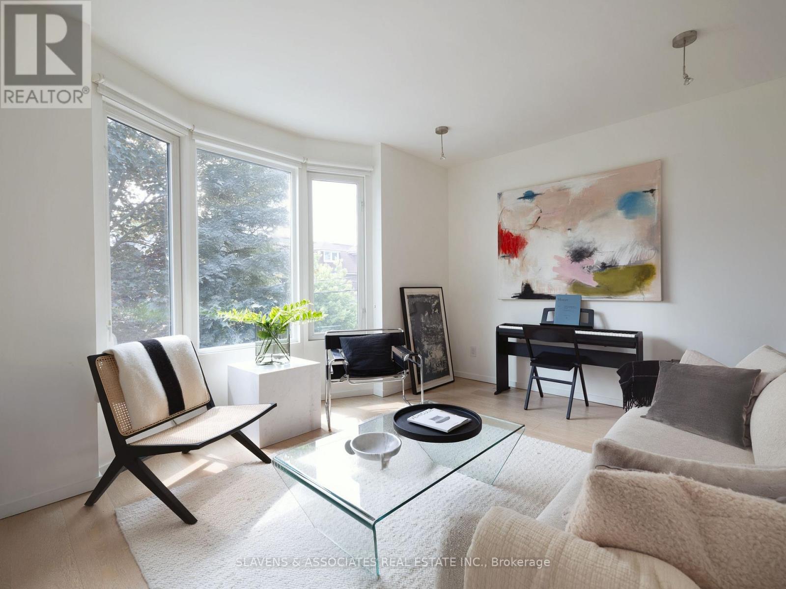 251 St Clarens Avenue, Toronto, Ontario  M6H 3W2 - Photo 24 - C12213339