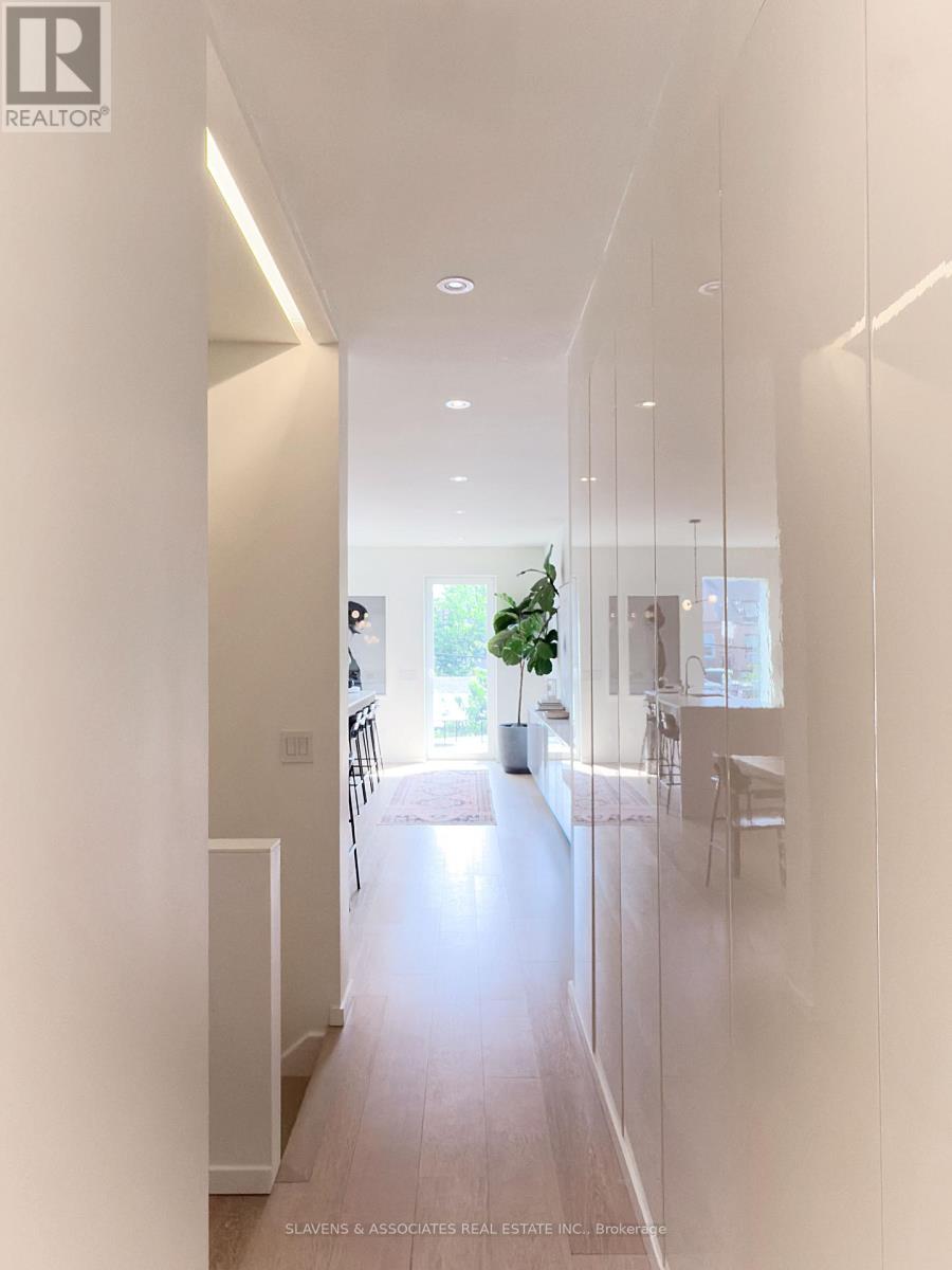 251 St Clarens Avenue, Toronto, Ontario  M6H 3W2 - Photo 15 - C12213339