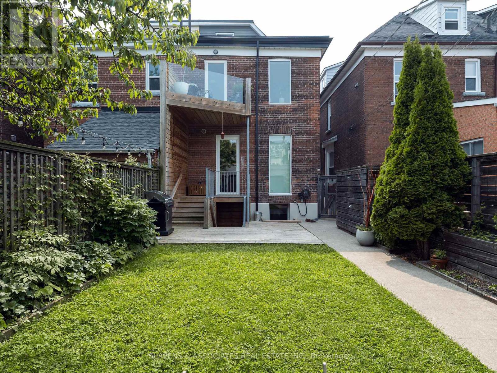 251 St Clarens Avenue, Toronto, Ontario  M6H 3W2 - Photo 38 - C12213339