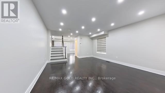 16 SESTINA COURT, Brampton, Ontario