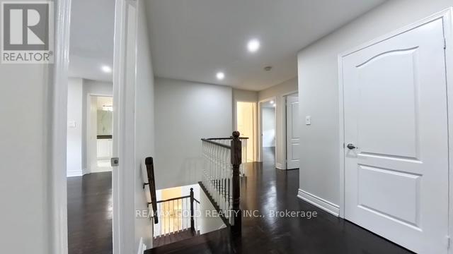 16 Sestina Court, Brampton, Ontario  L6P 1R9 - Photo 5 - W12212883