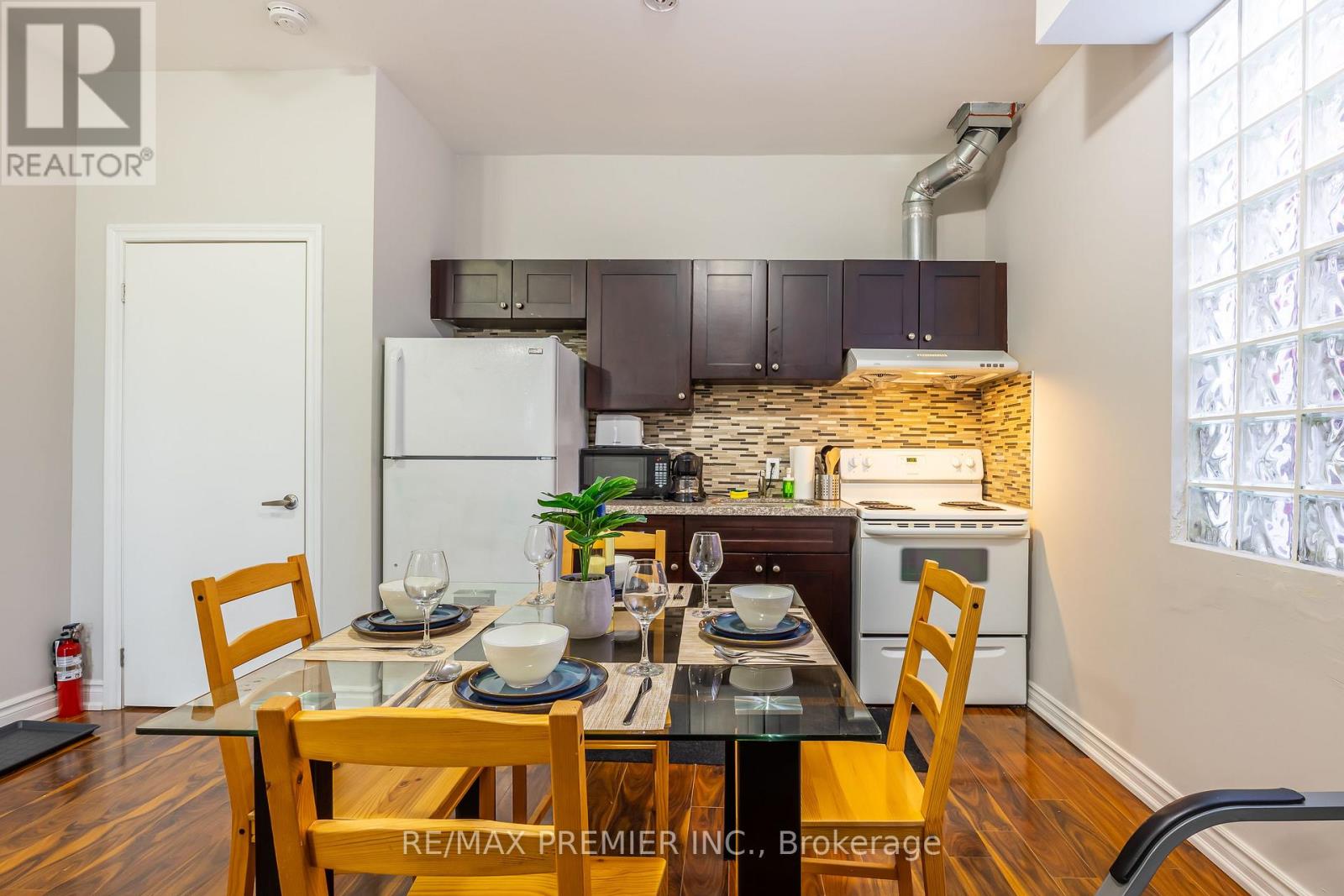 4507 Queen Street, Niagara Falls, Ontario  L2E 2L4 - Photo 17 - X12201472