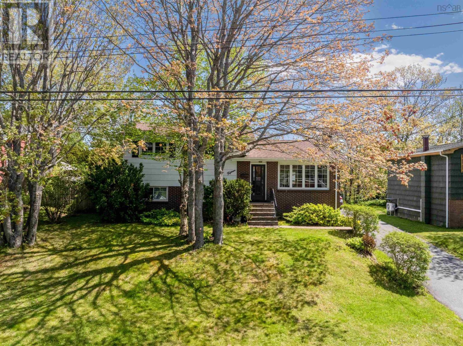 Property at 15 Tummell Drive image 2