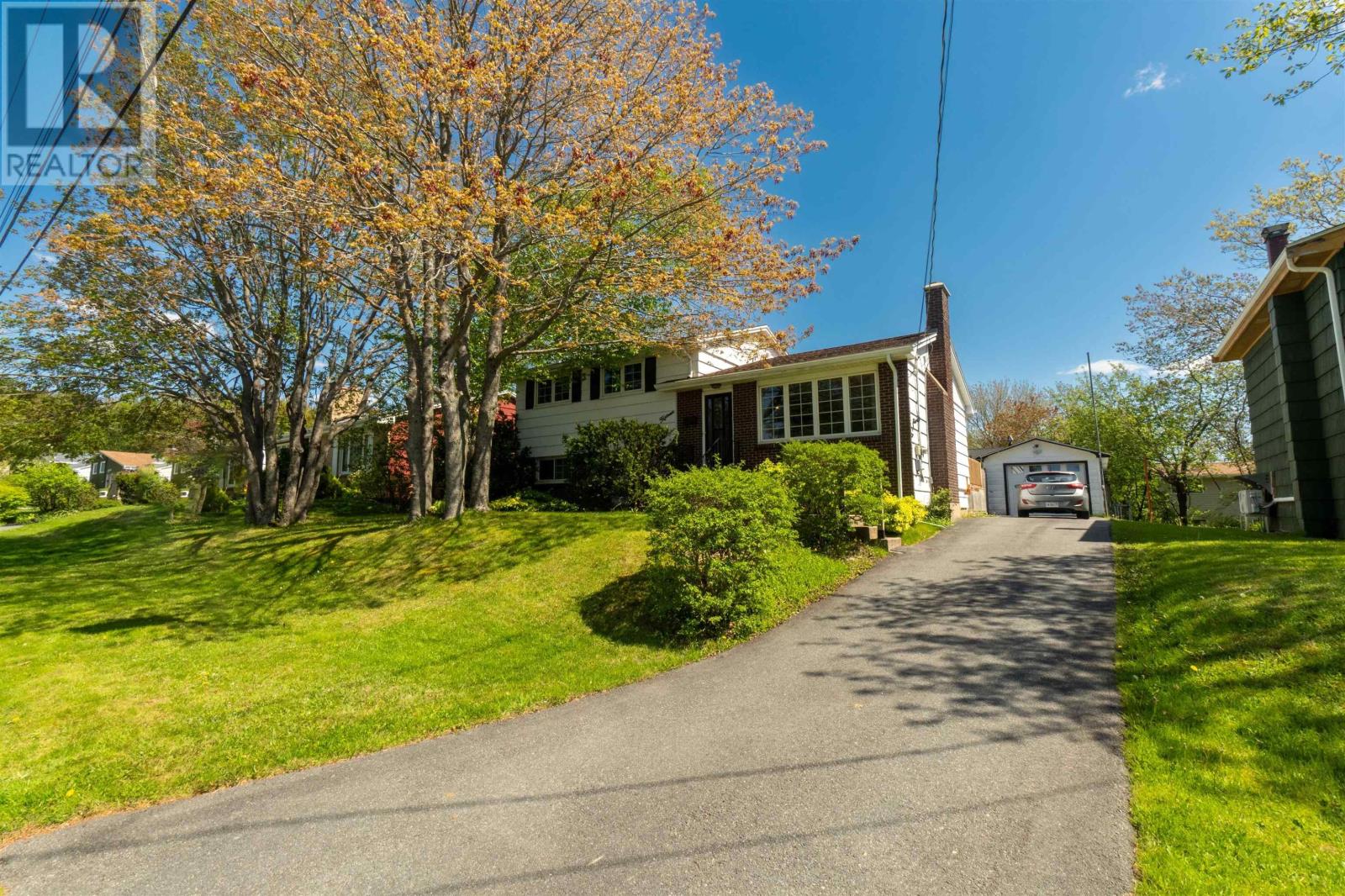 Property at 15 Tummell Drive image 1