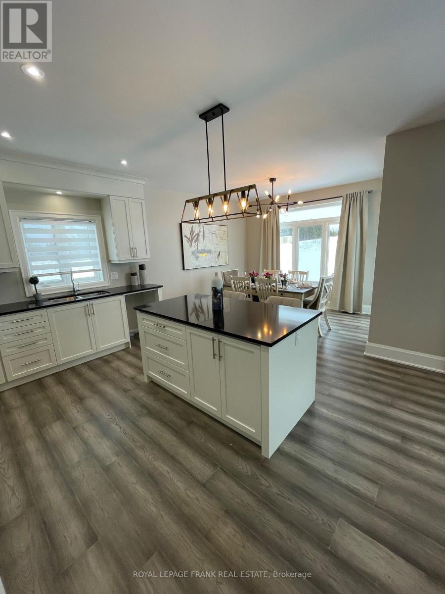 7 Nipigon Street, Kawartha Lakes, Ontario  K0M 1N0 - Photo 10 - X12214023
