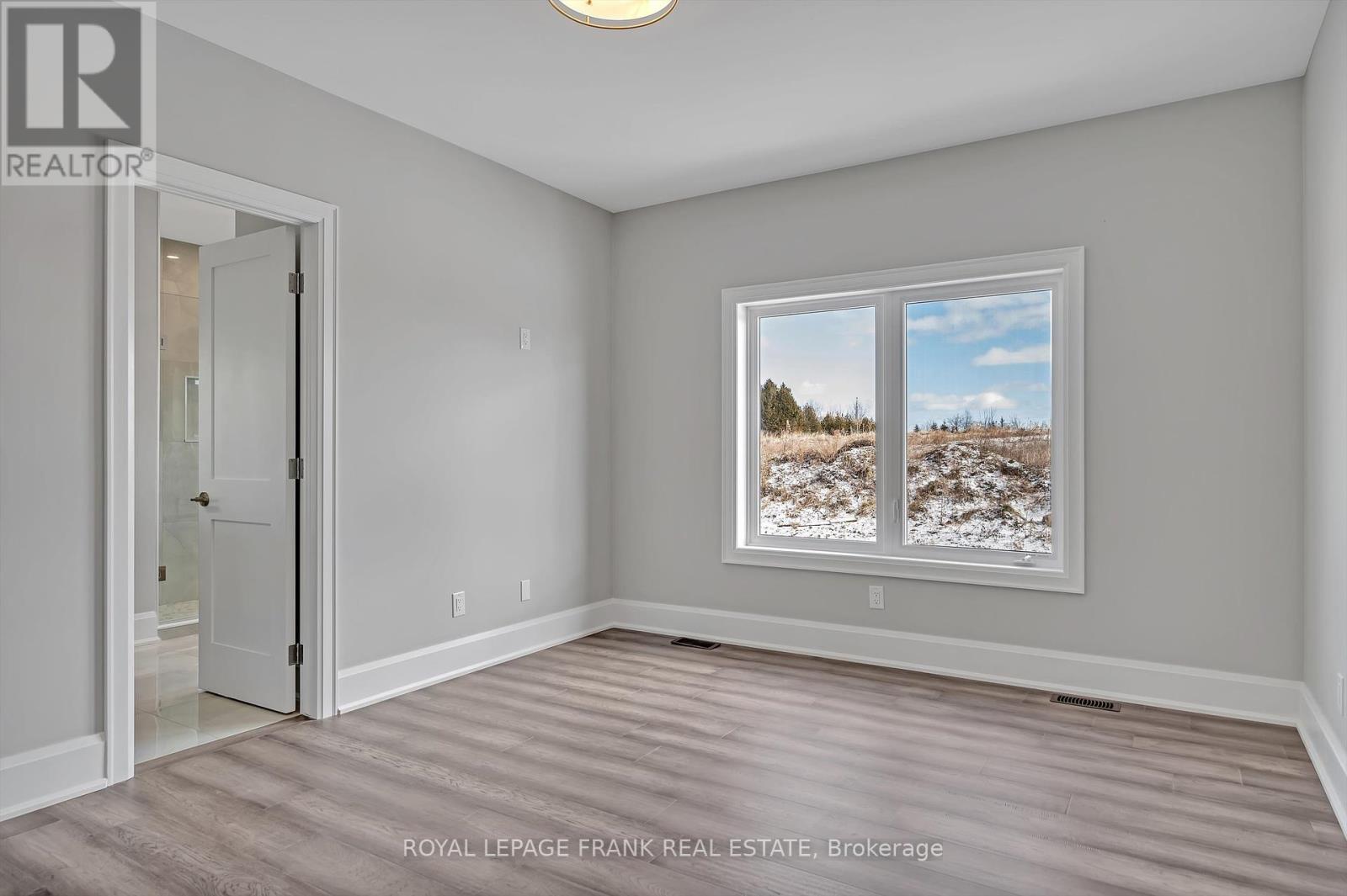 7 Nipigon Street, Kawartha Lakes, Ontario  K0M 1N0 - Photo 19 - X12214023