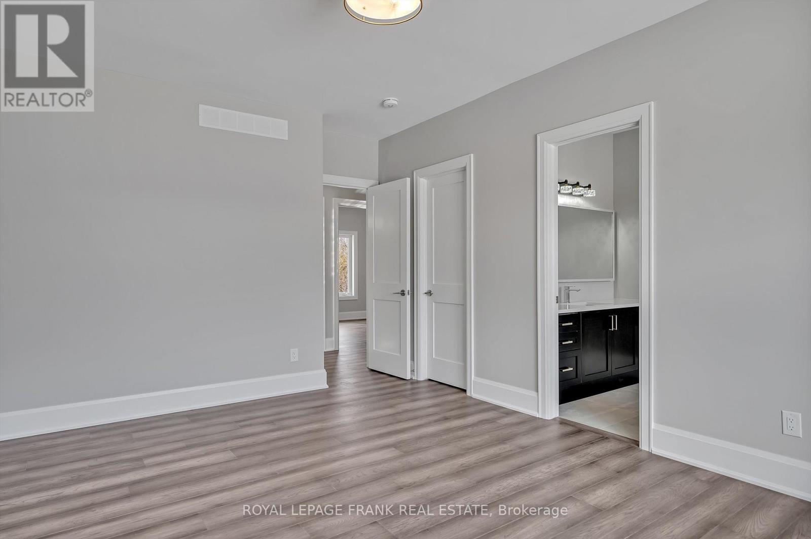7 Nipigon Street, Kawartha Lakes, Ontario  K0M 1N0 - Photo 20 - X12214023