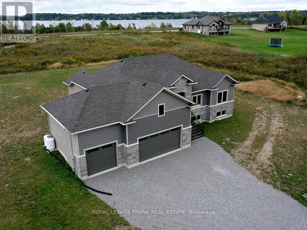 7 Nipigon Street, Kawartha Lakes, Ontario  K0M 1N0 - Photo 37 - X12214023
