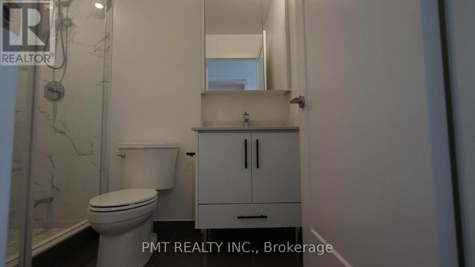 301 - 95 Oneida Crescent, Richmond Hill, Ontario  L4B 0H5 - Photo 11 - N12152194