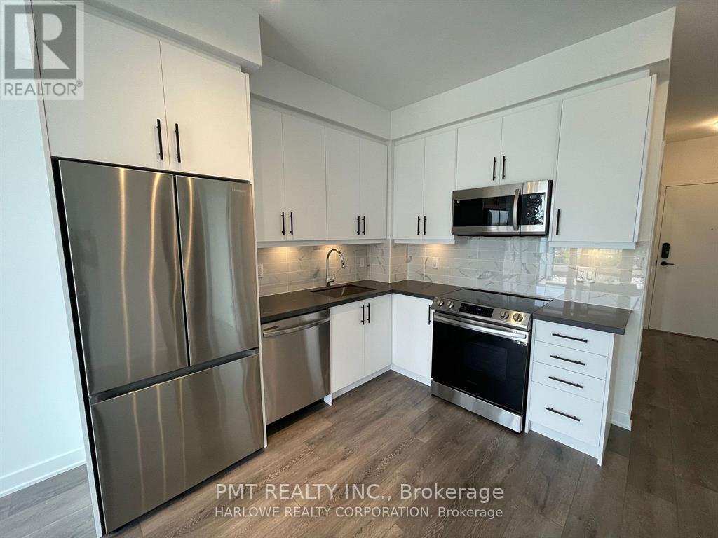 301 - 95 Oneida Crescent, Richmond Hill, Ontario  L4B 0H5 - Photo 2 - N12152194