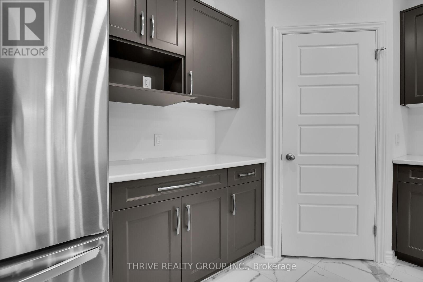 9 - 1080 Upperpoint Avenue, London South, Ontario  N6K 4M9 - Photo 10 - X12214006