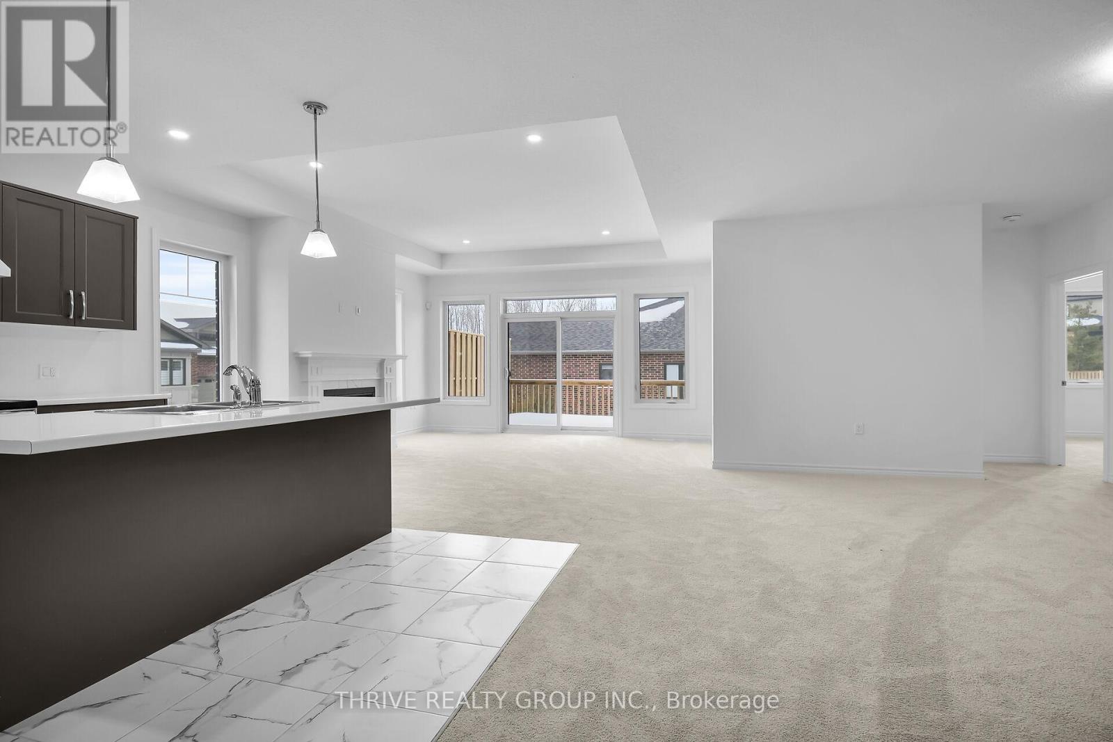 9 - 1080 Upperpoint Avenue, London South, Ontario  N6K 4M9 - Photo 4 - X12214006