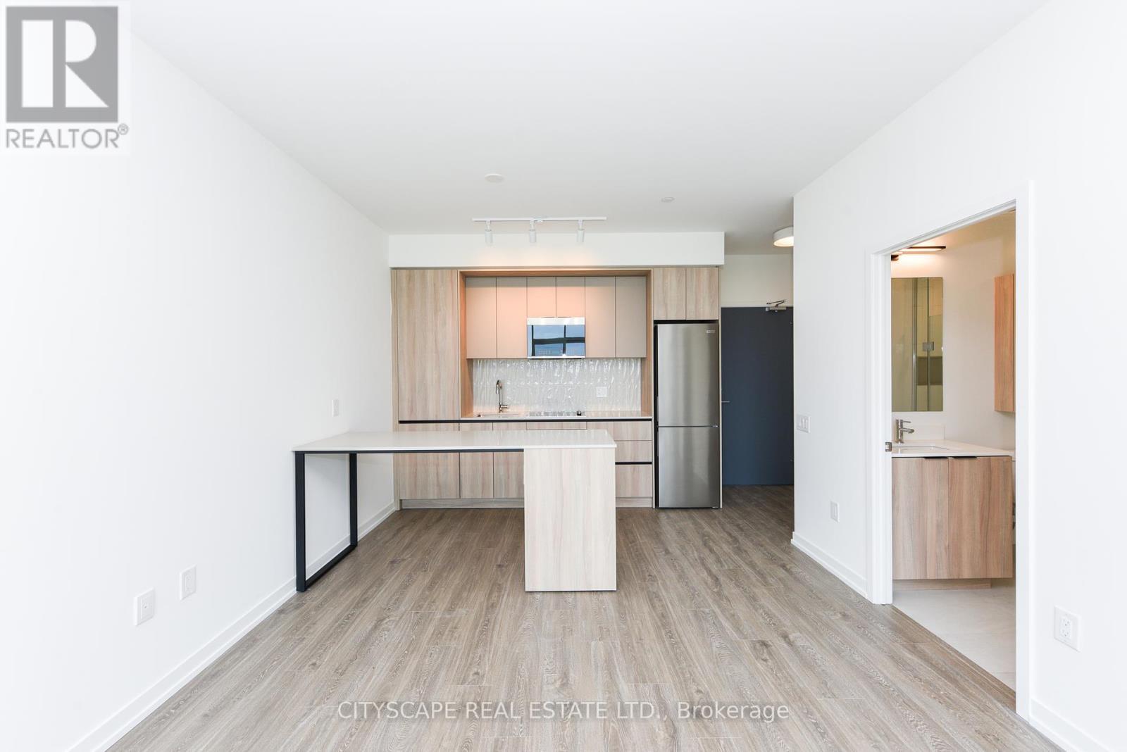 720 - 2485 Eglinton Avenue W, Mississauga, Ontario  L5M 2T1 - Photo 12 - W12206924