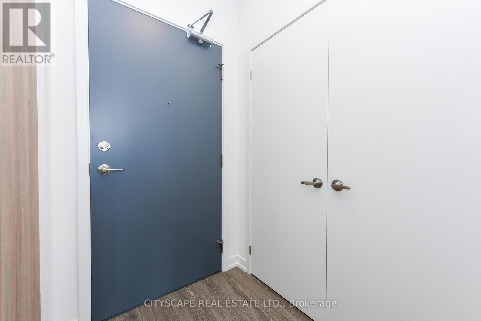 720 - 2485 Eglinton Avenue W, Mississauga, Ontario  L5M 2T1 - Photo 10 - W12206924