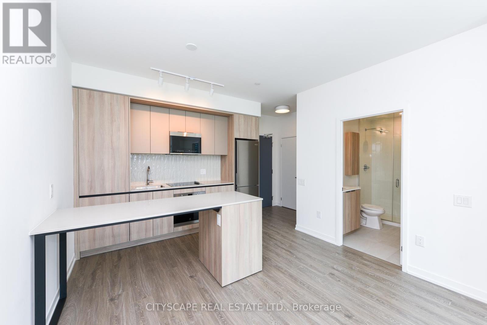 720 - 2485 Eglinton Avenue W, Mississauga, Ontario  L5M 2T1 - Photo 11 - W12206924