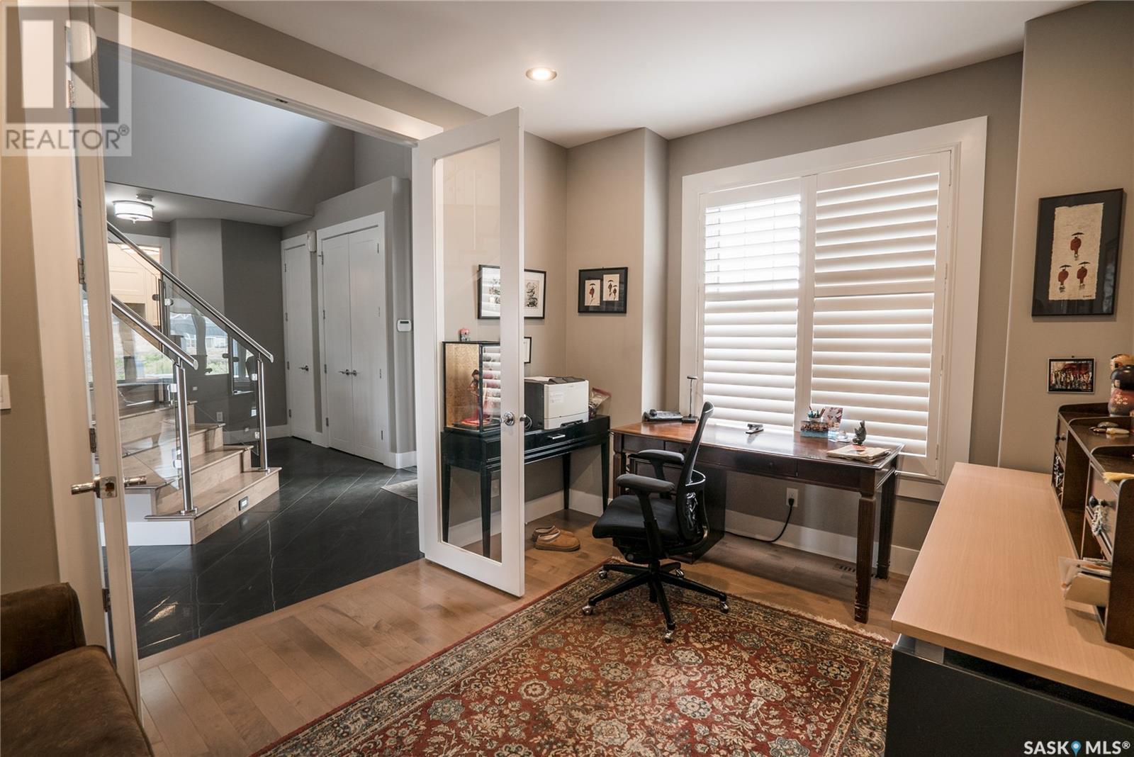 Property at 1926 Pohorecky TERRACE image 4