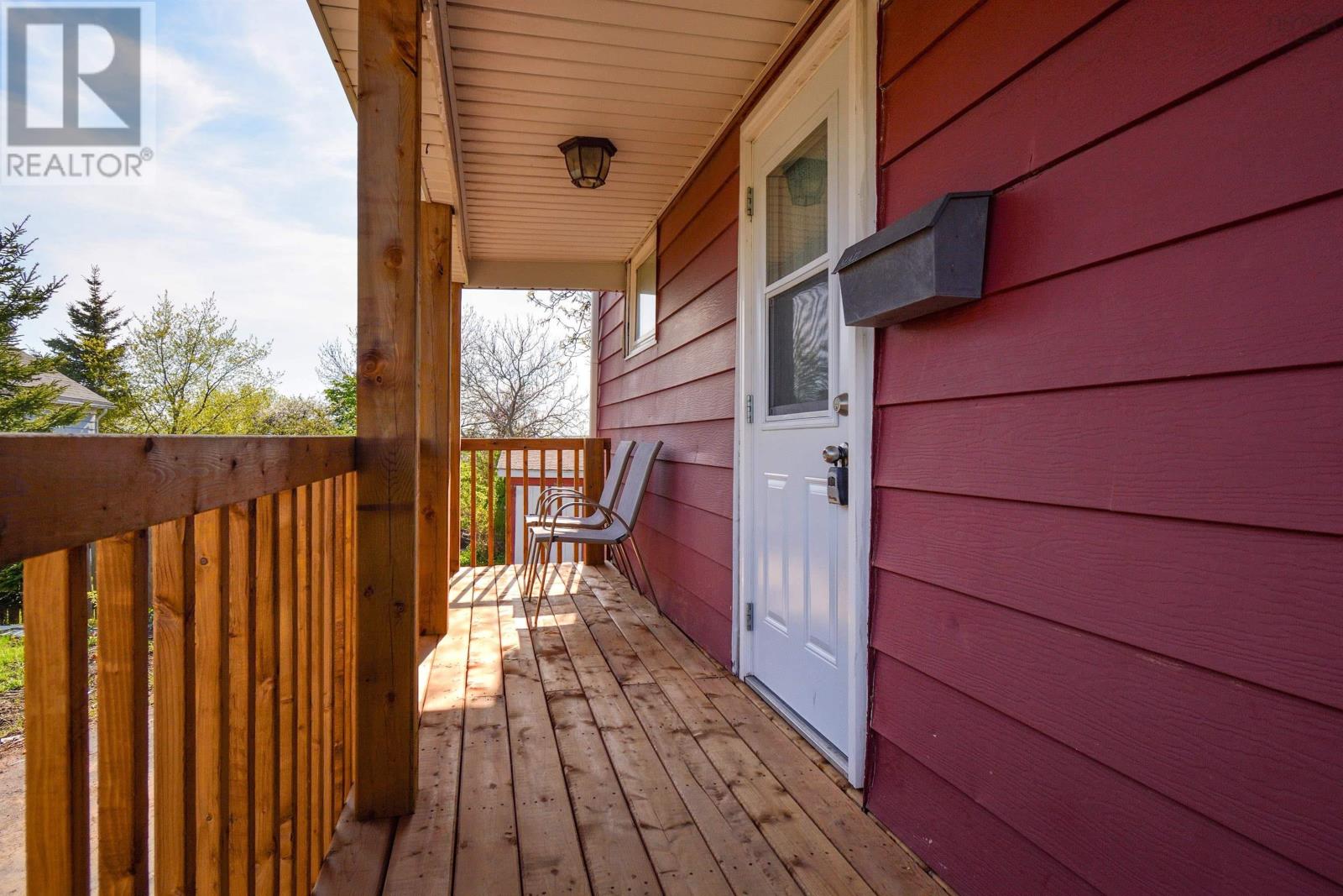 15-17 Ferris Street, Whitney Pier, Nova Scotia  B1N 2M9 - Photo 4 - 202514312