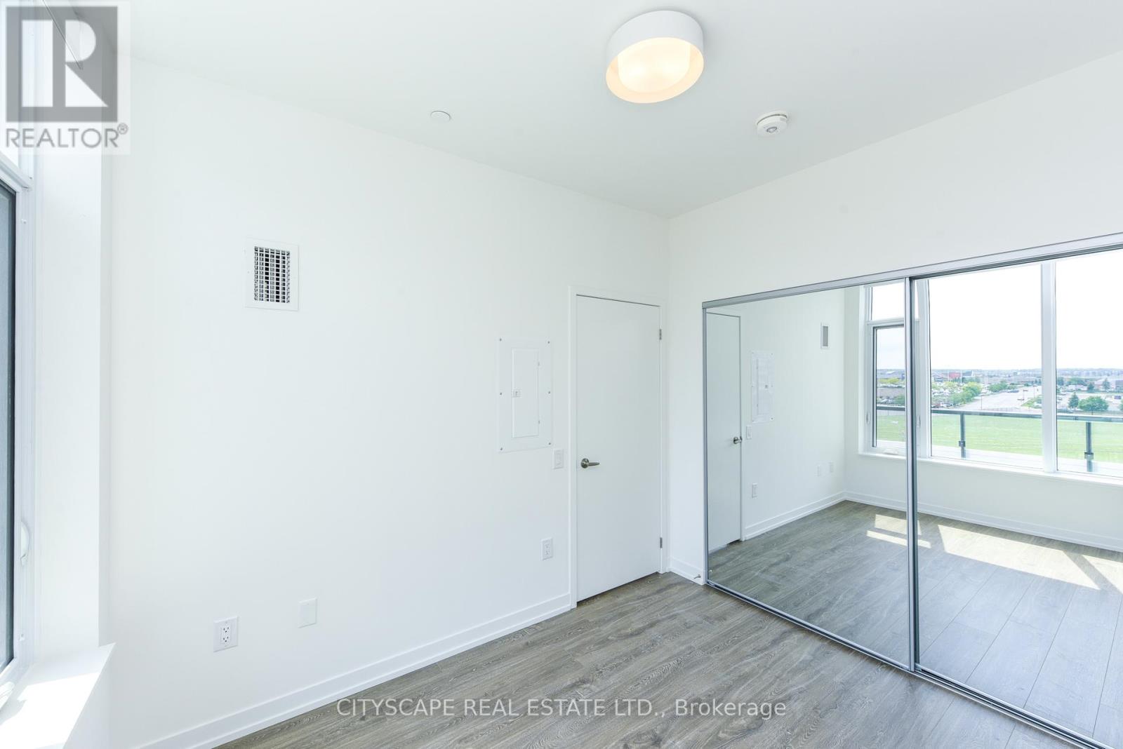 720 - 2485 Eglinton Avenue W, Mississauga, Ontario  L5M 2T1 - Photo 22 - W12206924