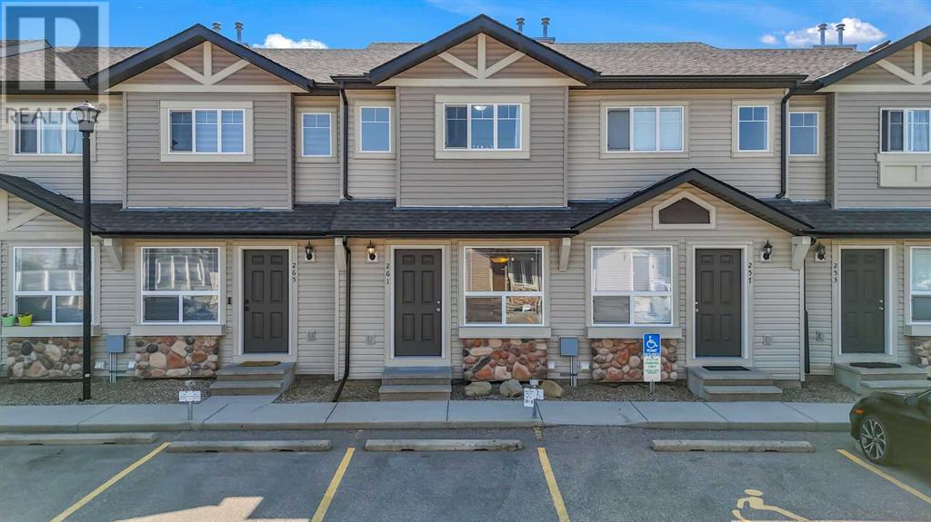 261 Saddlebrook Point Ne, Calgary, Alberta  T3J 0G4 - Photo 1 - A2229826