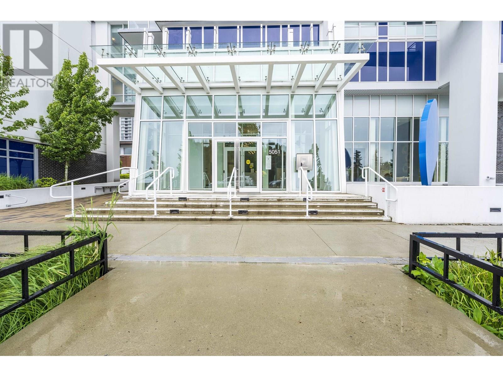 2102 5051 IMPERIAL STREET, burnaby, British Columbia