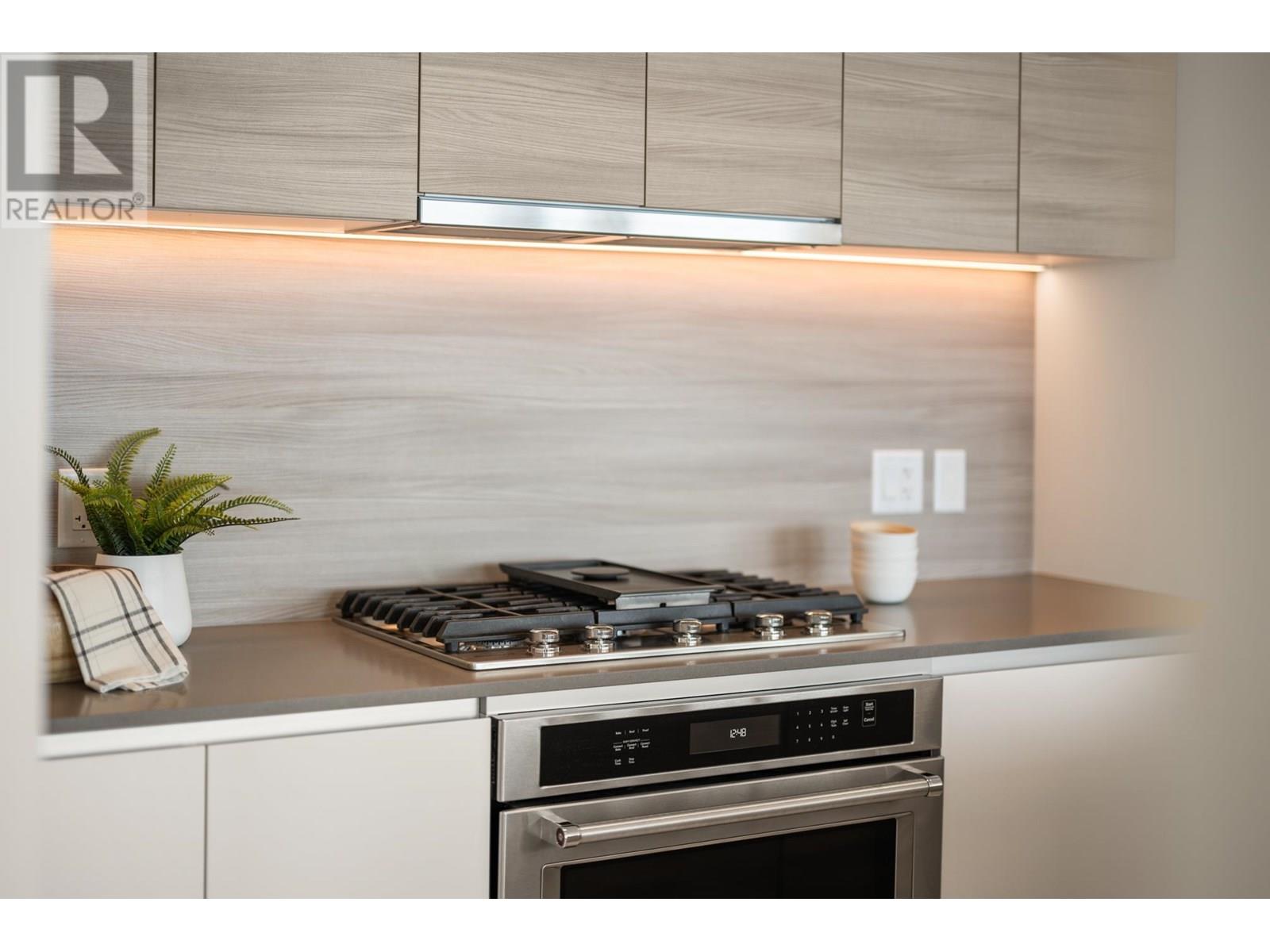 3202 908 Quayside Drive, New Westminster, British Columbia  V3M 0L4 - Photo 13 - R3014328