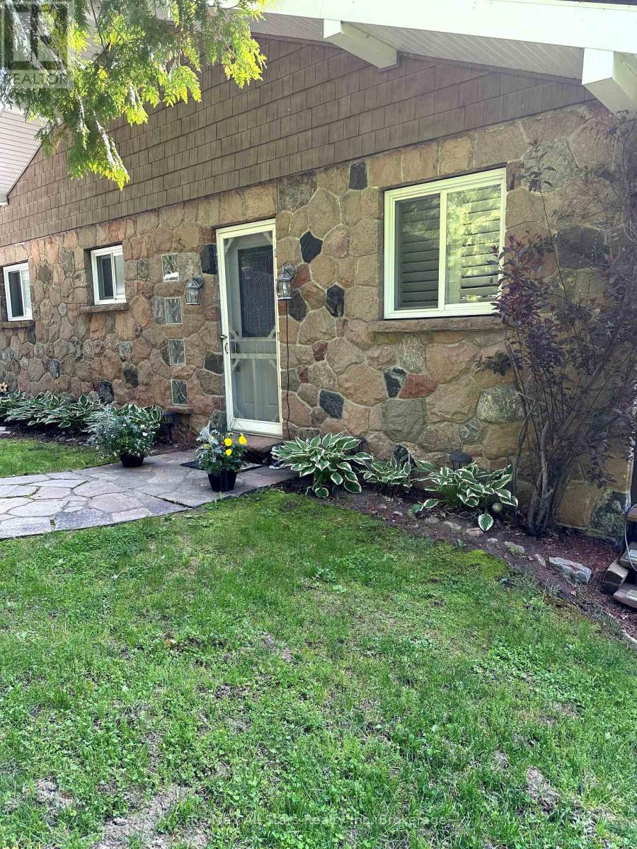 1082 Kawagama Lake Road, Algonquin Highlands (Sherborne), Ontario  P0A 1E0 - Photo 9 - X12097168