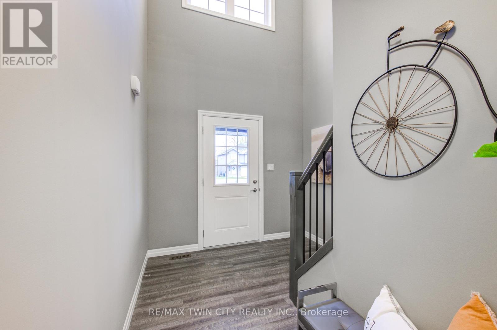 2 - 343 Huron Street, Woodstock, Ontario  N4S 7A5 - Photo 2 - X12213967