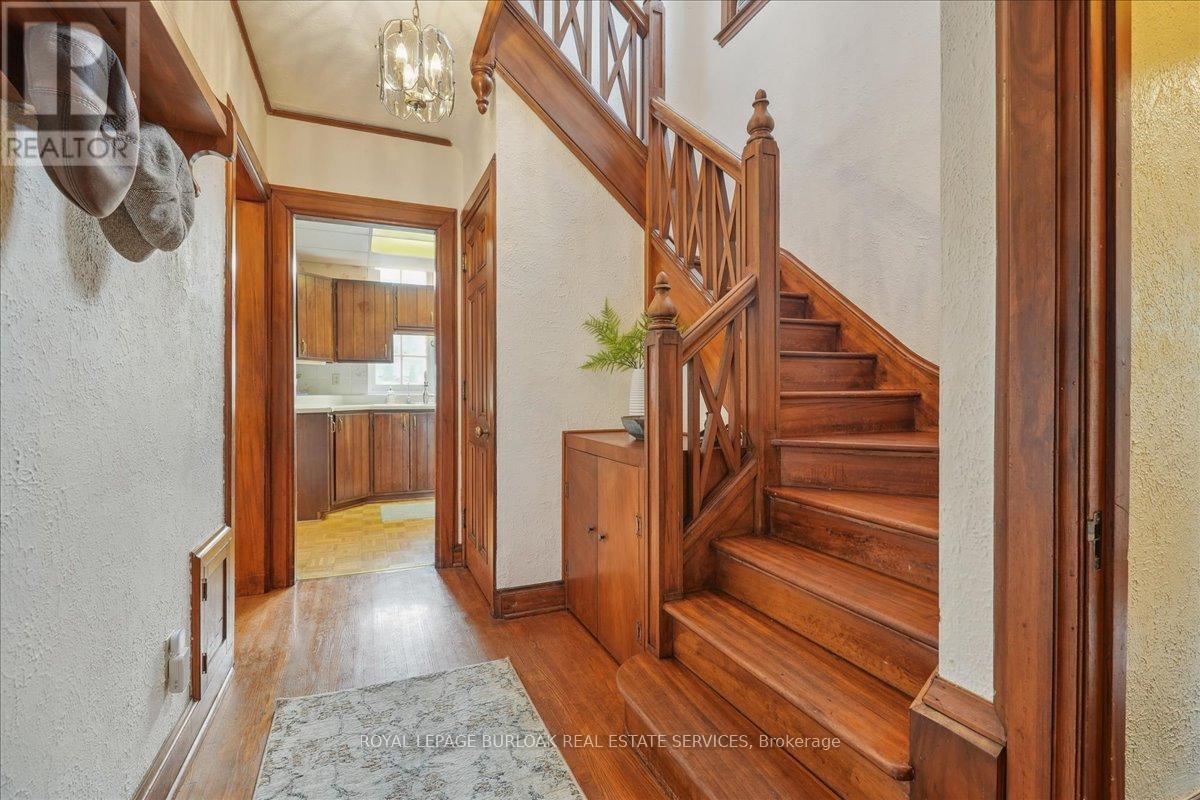 6 Parkview Row, Hamilton, Ontario  L9H 2R9 - Photo 18 - X12213979