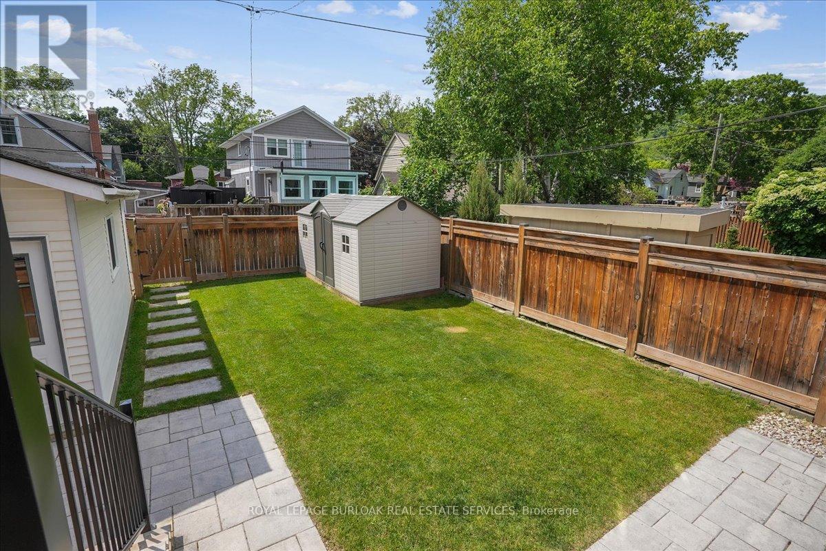 6 Parkview Row, Hamilton, Ontario  L9H 2R9 - Photo 33 - X12213979