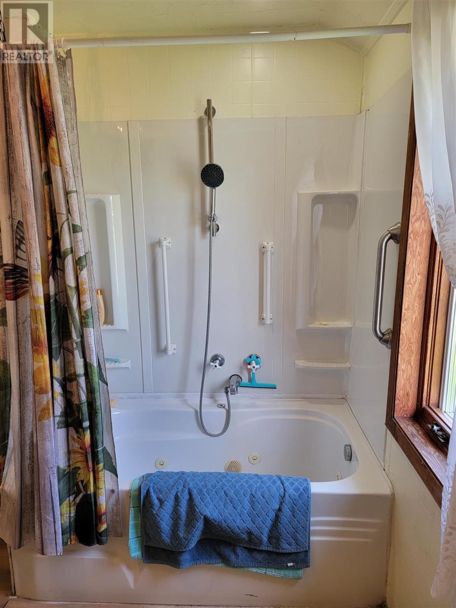 870 Mcdiarmid Rd, Emo, Ontario  P0W 1E0 - Photo 9 - TB251639