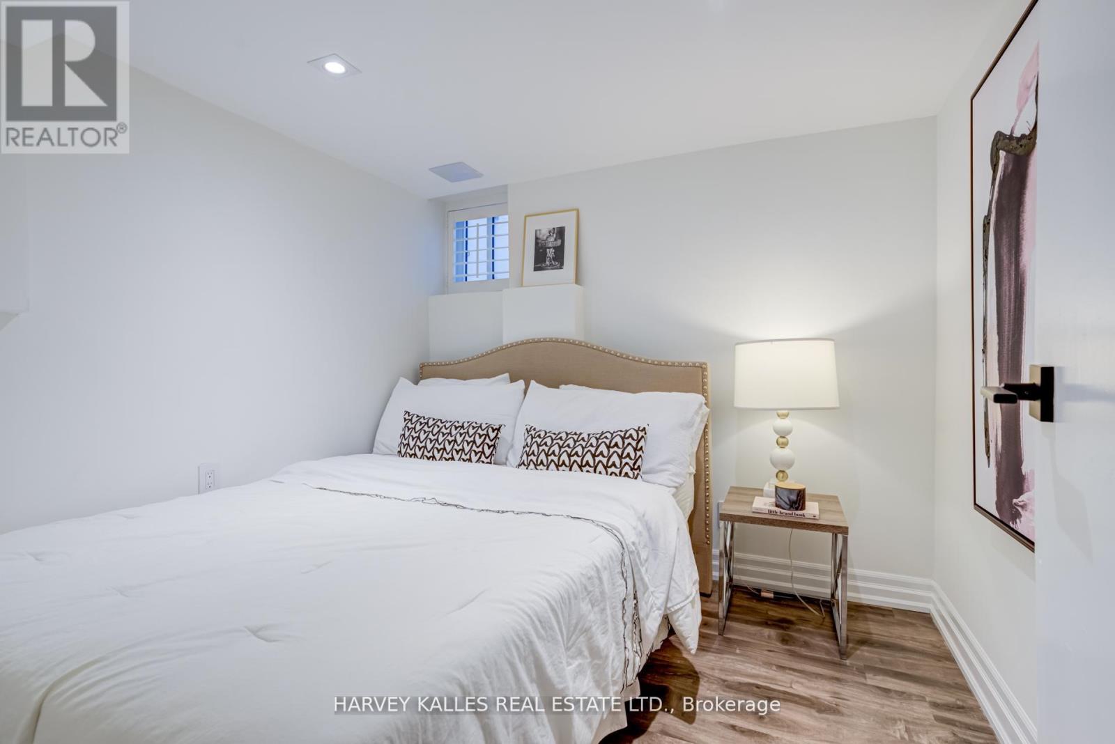 213 Brooke Avenue, Toronto, Ontario  M5M 2K7 - Photo 32 - C12189803