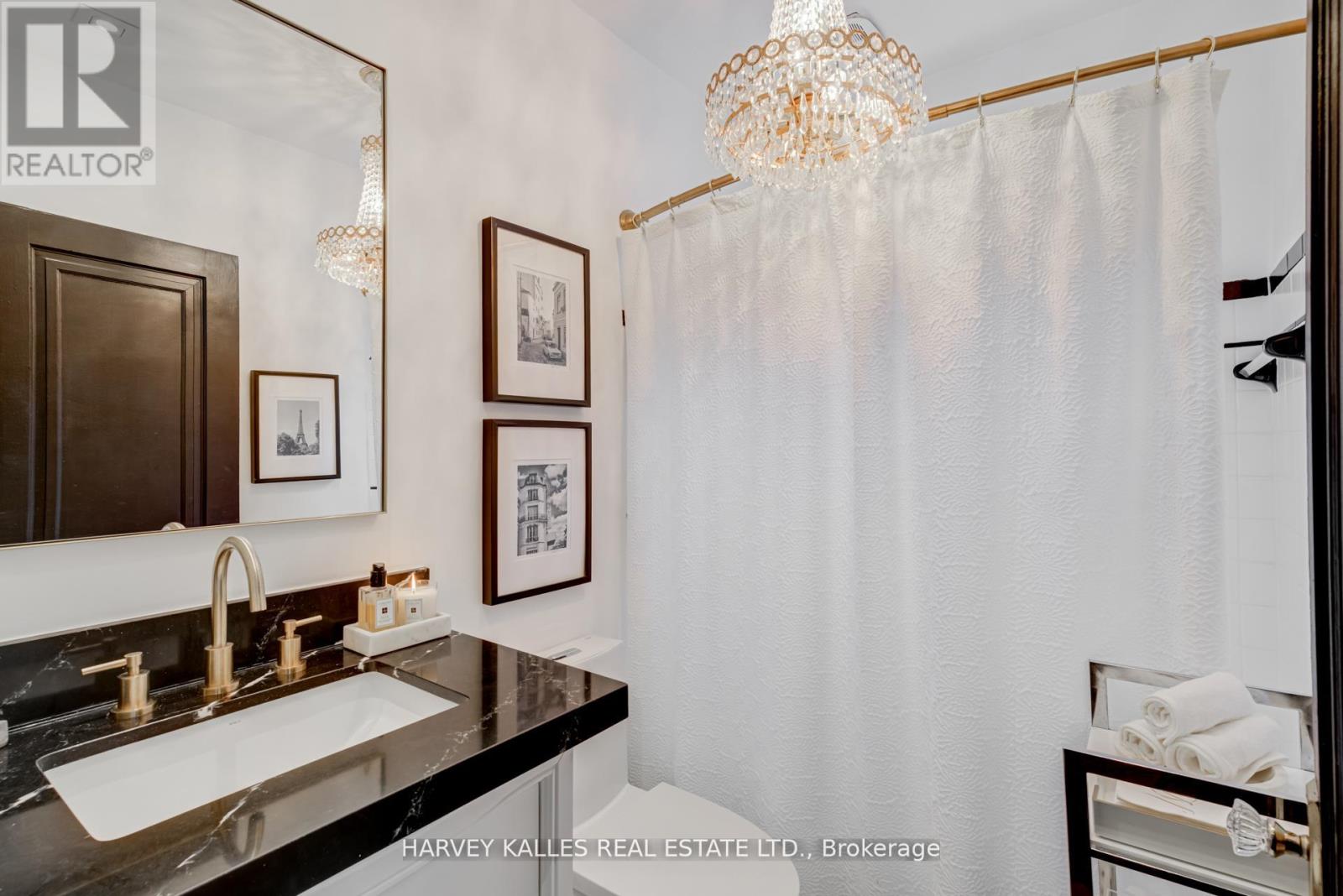 213 Brooke Avenue, Toronto, Ontario  M5M 2K7 - Photo 16 - C12189803