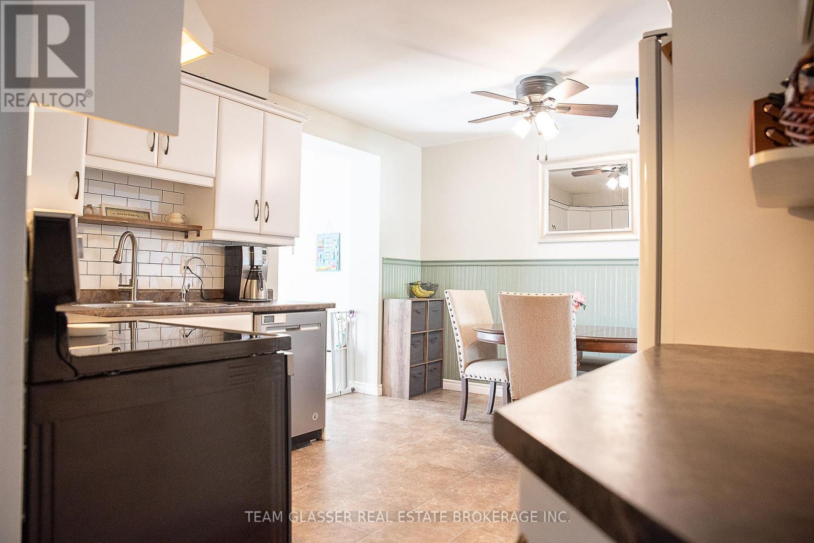 28 Parkview Heights, Aylmer, Ontario  N5H 2J8 - Photo 6 - X12116083