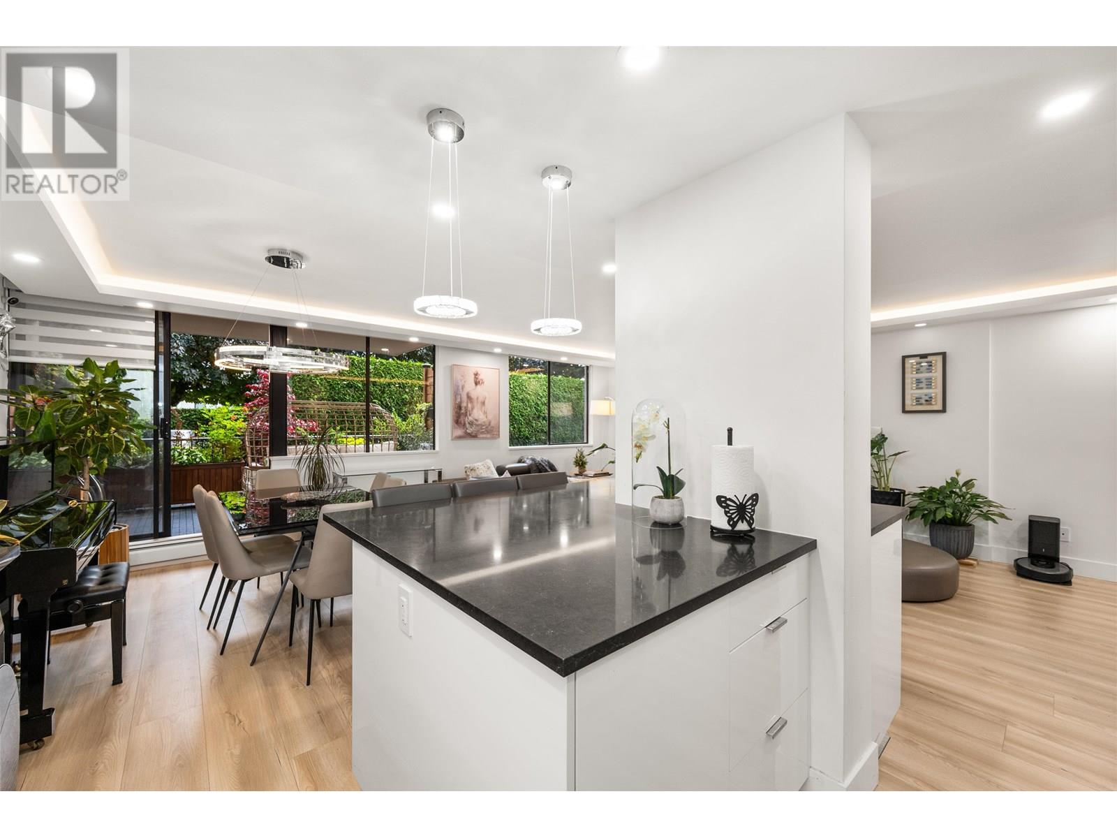 L1 555 13th Street, West Vancouver, British Columbia  V7T 2N8 - Photo 12 - R3014401