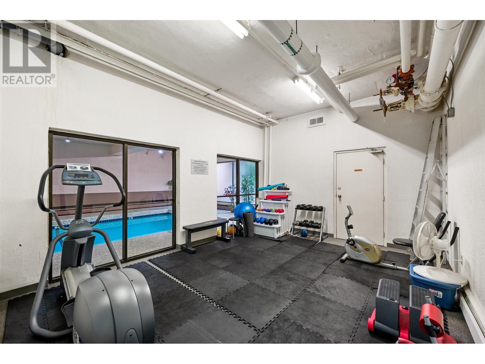 L1 555 13th Street, West Vancouver, British Columbia  V7T 2N8 - Photo 30 - R3014401